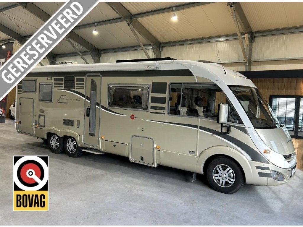 Bürstner Elegance GOLD I821 AUTOMAAT Fiat Ducato 16, Caravans en Kamperen, Campers, Afzuigkap, Fiat, Bedrijf, Diesel
