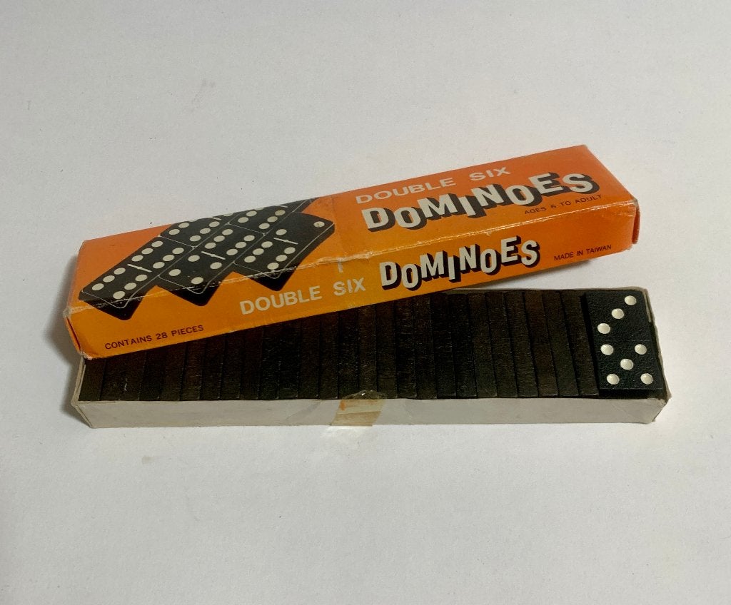 Vintage Dominoes Double Six - Compleet! Domino, Hobby en Vrije tijd, Gezelschapsspellen | Bordspellen, Ophalen of Verzenden, Zo goed als nieuw