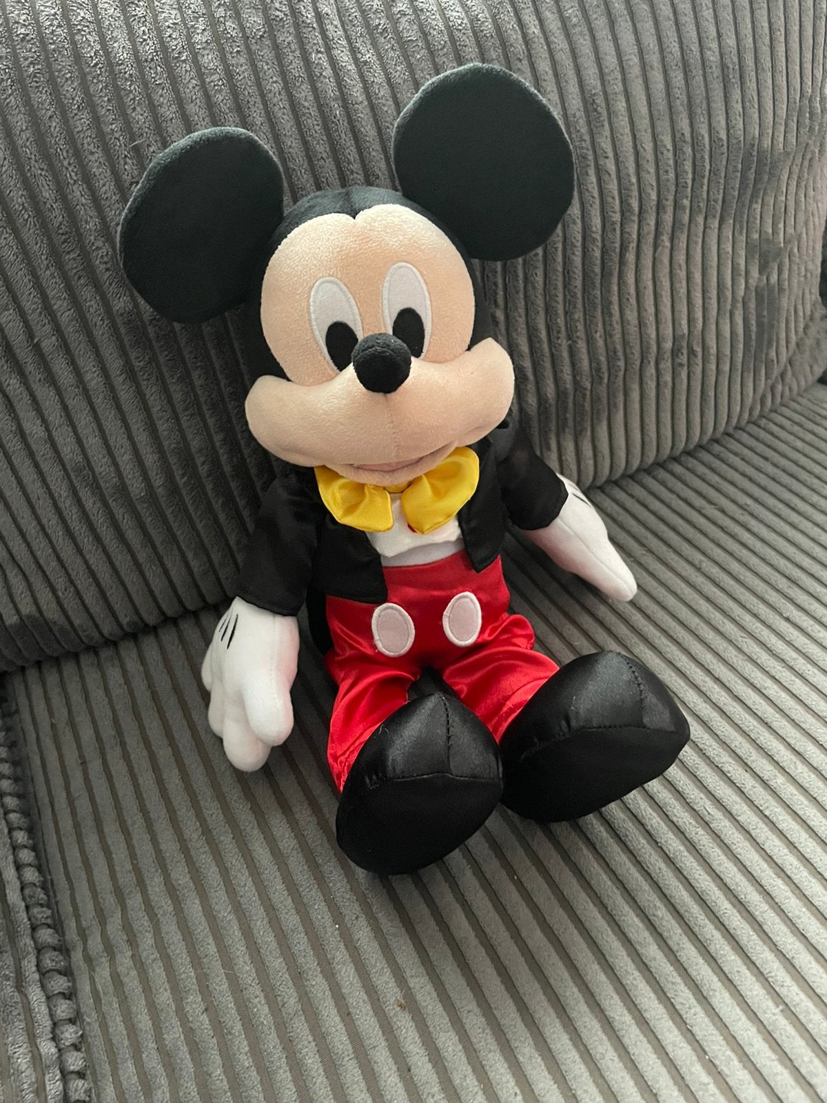 Disney knuffel van Mickey Mouse uit Disneyland paris, Ophalen of Verzenden, Mickey Mouse, Zo goed als nieuw, Knuffel