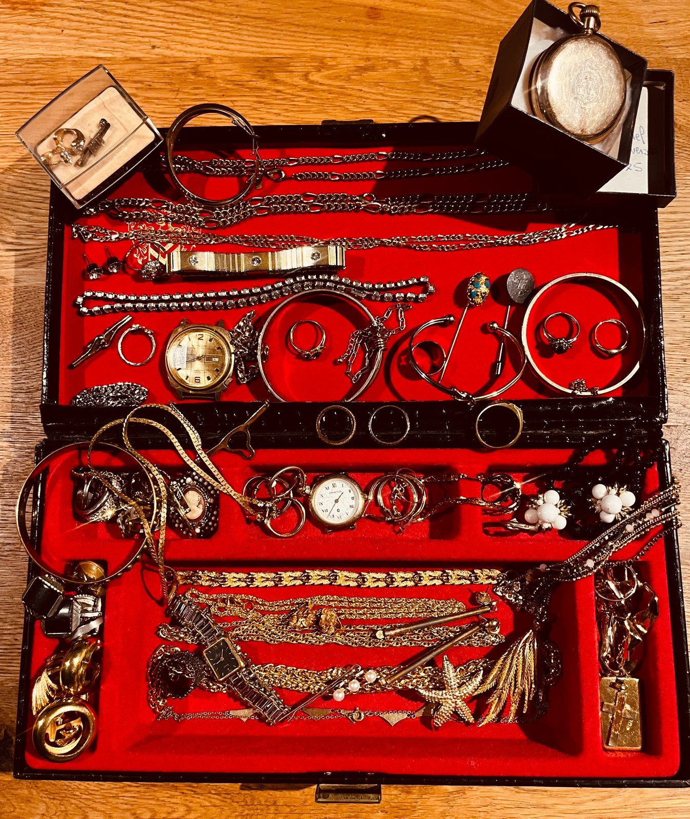 Diverse sieraden met juwelendoos, Verzenden, Overige materialen, Ring
