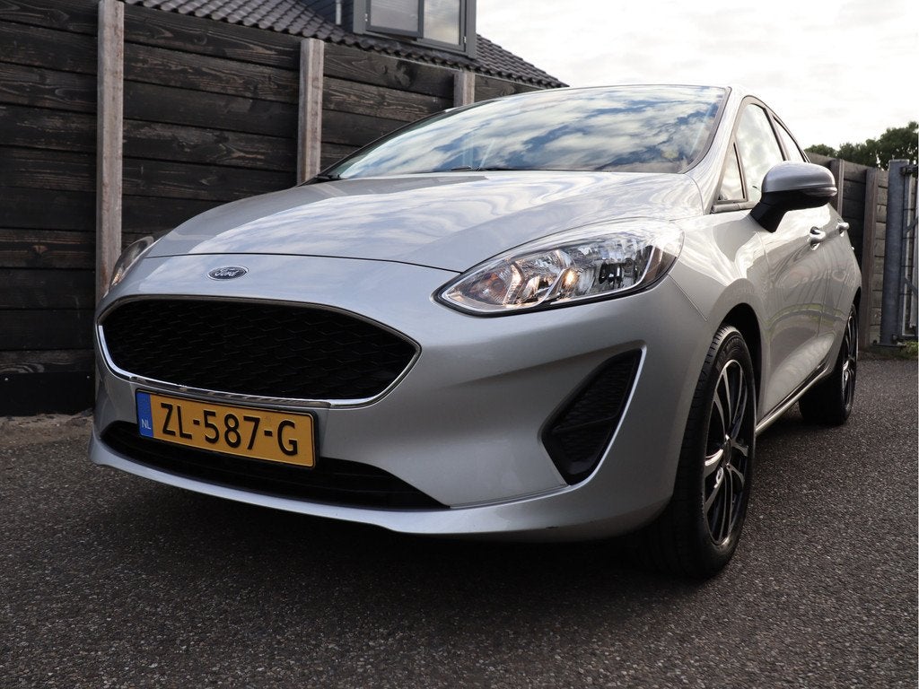 Ford Fiesta 1.1 Trend NL-auto, Carplay/Android auto, Voorwielaandrijving, Gebruikt, 49 €/maand, Bedrijf