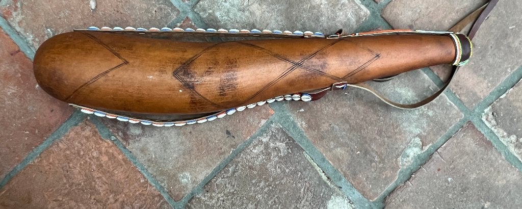 Afrikaanse Kalebas voor melk ca 68 cm lang, Antiek en Kunst, Kunst | Niet-Westerse kunst, Ophalen of Verzenden, Ritueel object