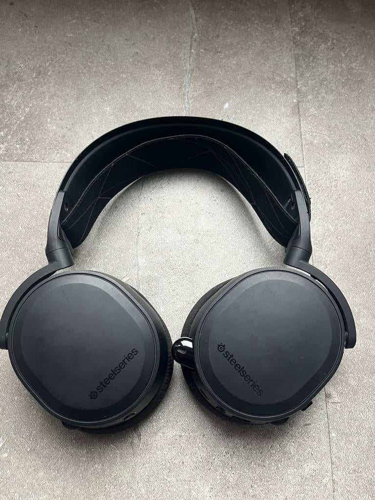Steelseries arctis 7 wireless gamingheadset, Bluetooth, Zo goed als nieuw, Over oor (circumaural), Ophalen