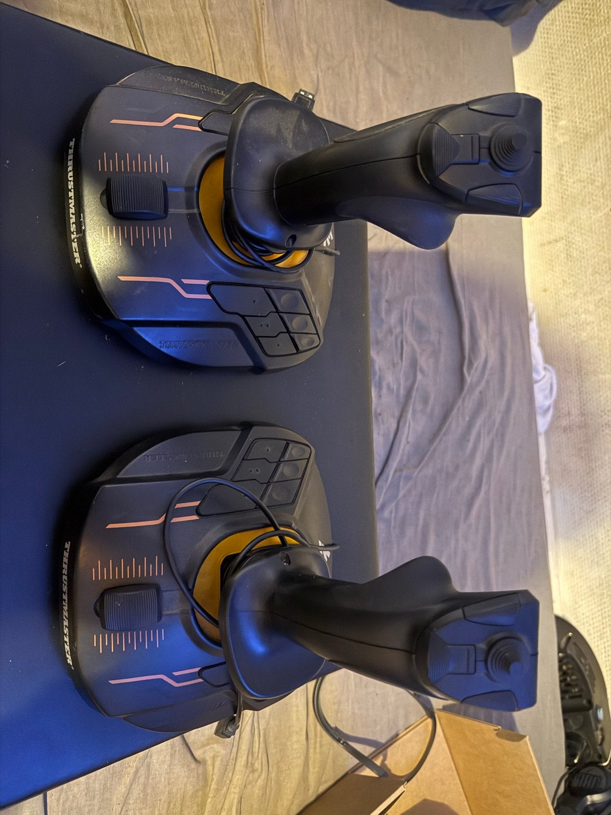 Flight sticks thrusmaster t.16000m, Ophalen, Zo goed als nieuw