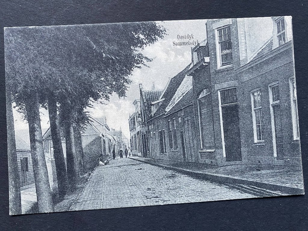 Ansichtkaart Oostdijk in Sommelsdijk /  jaren 20, Verzamelen, Ophalen of Verzenden, 1920 tot 1940, Ongelopen, Zuid-Holland
