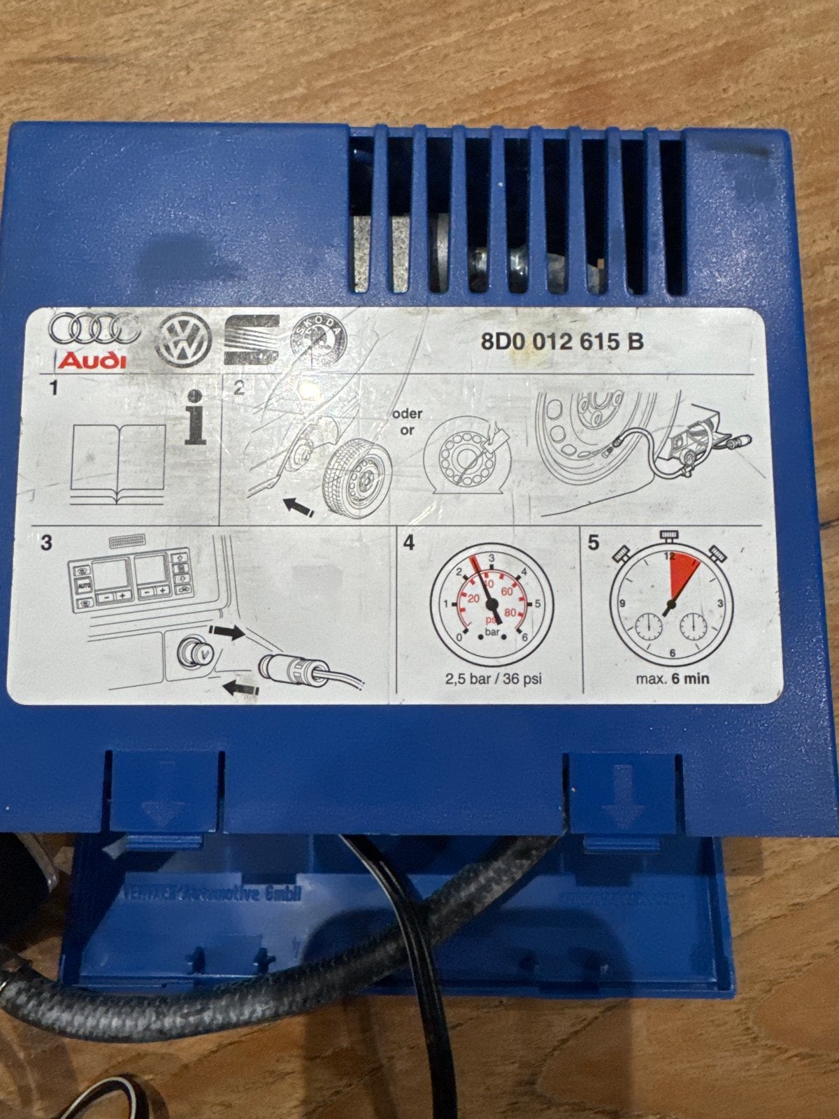Audi/VW/Skoda Bandenpomp 8D0 012 615 B, Ophalen of Verzenden, Gebruikt