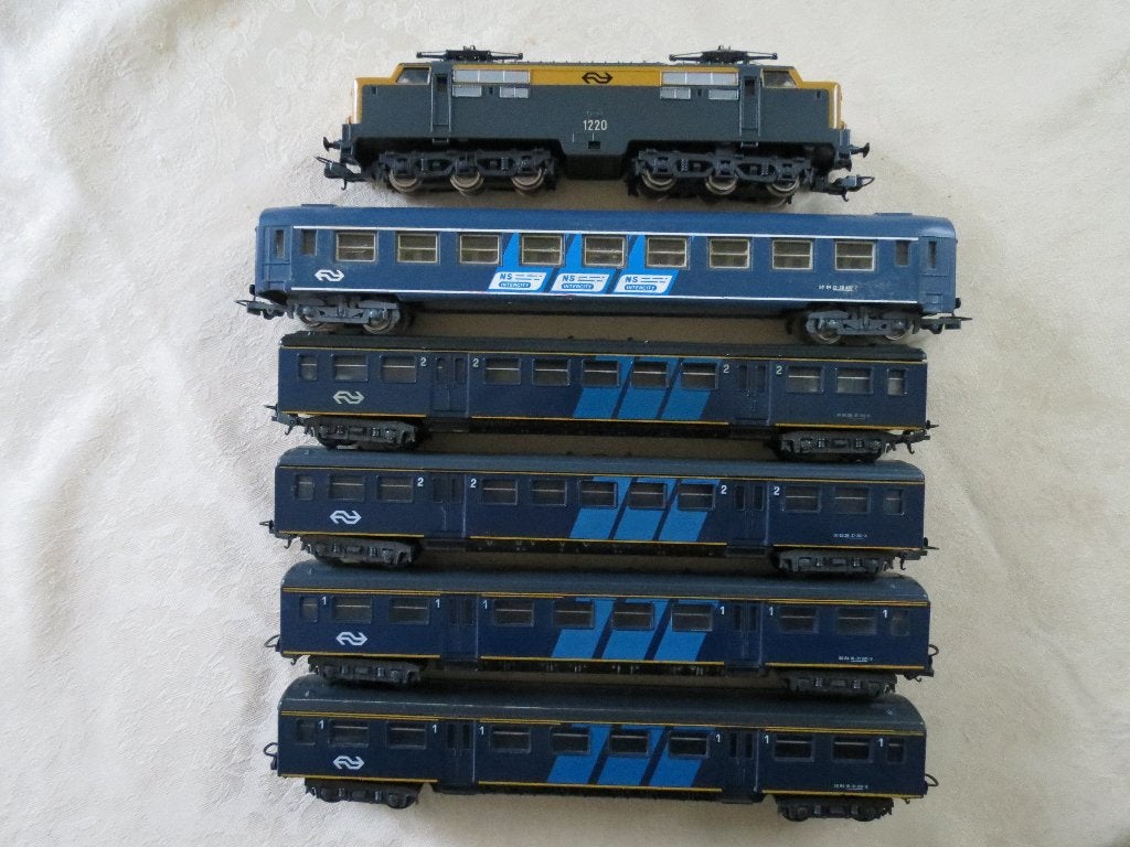 NS trein van Lima en Jouef, Gebruikt, Gelijkstroom, Analoog, Wagon