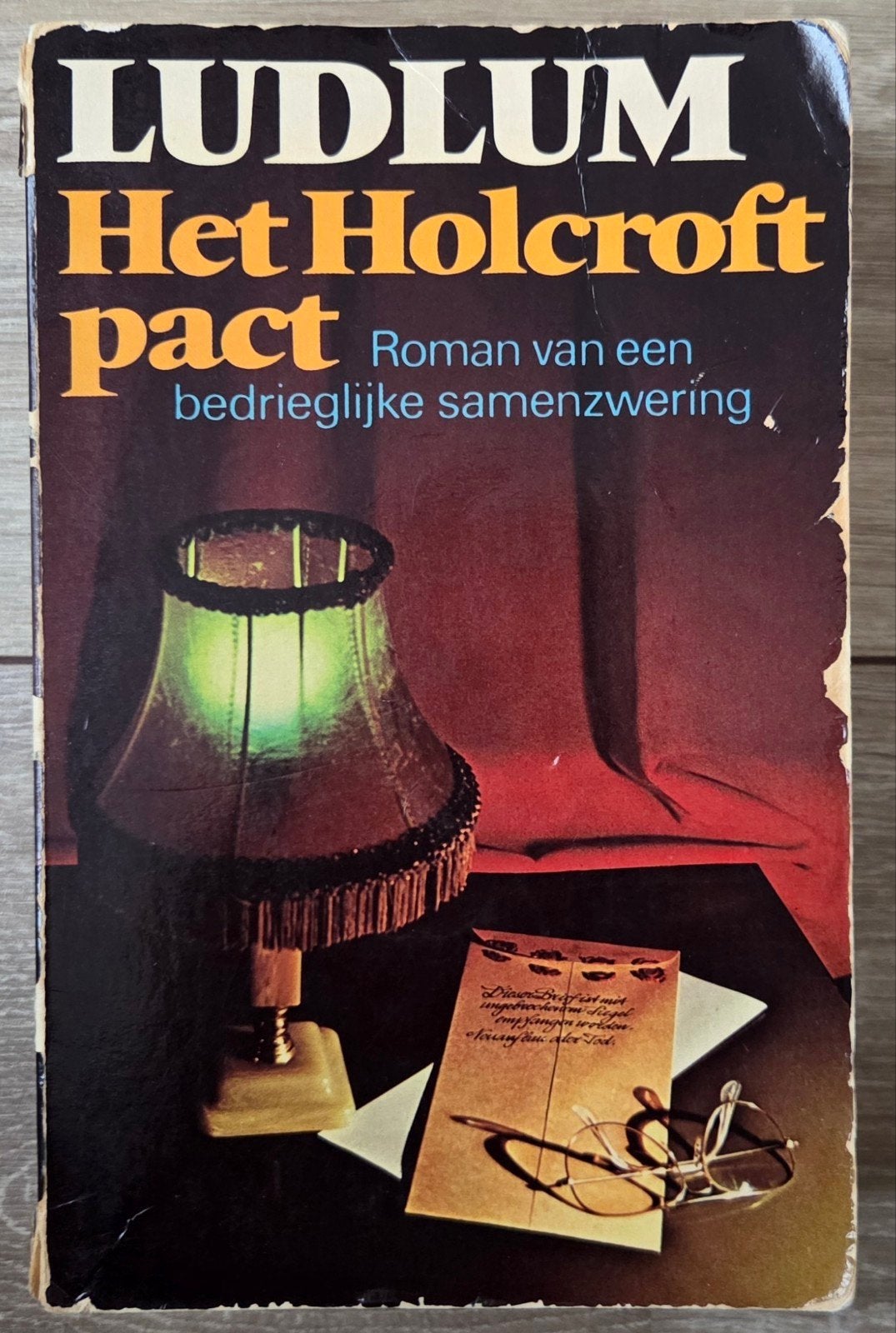 Robert Ludlum - Het Holcroft pact, Ophalen of Verzenden, Gelezen, Robert Ludlum