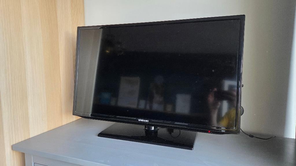 32" Samsung TV, Ophalen, Gebruikt, 50 Hz, LCD