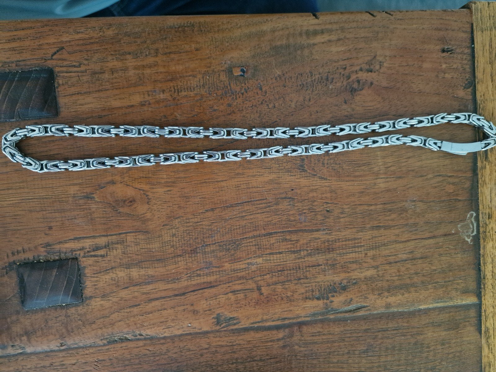 Zilverkleurige Koningsketting - Zo goed als nieuw, Verzenden, Zo goed als nieuw, Zilver, Overige materialen