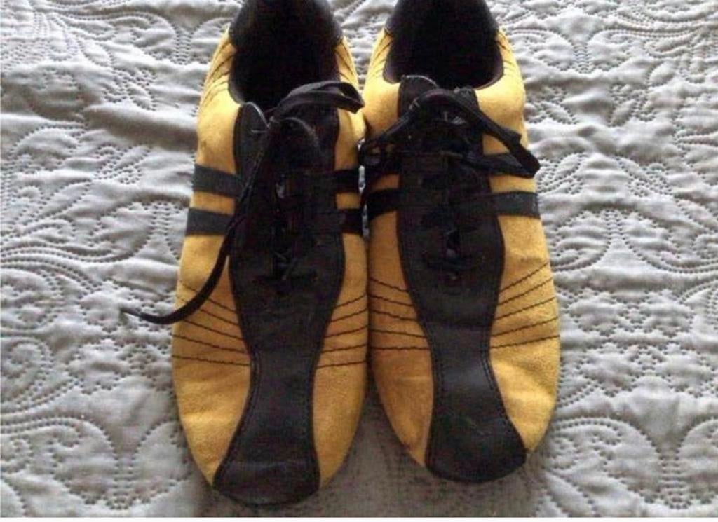 Sportschoenen Maat 🌺 39/40, Ophalen of Verzenden, Zo goed als nieuw, Sportschoenen