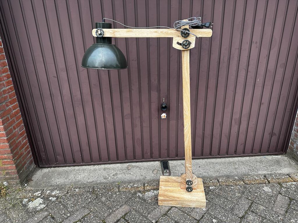 Light & Living vloerlamp edward industrieel, Huis en Inrichting, Lampen | Vloerlampen, Ophalen, Zo goed als nieuw, 150 tot 200 cm