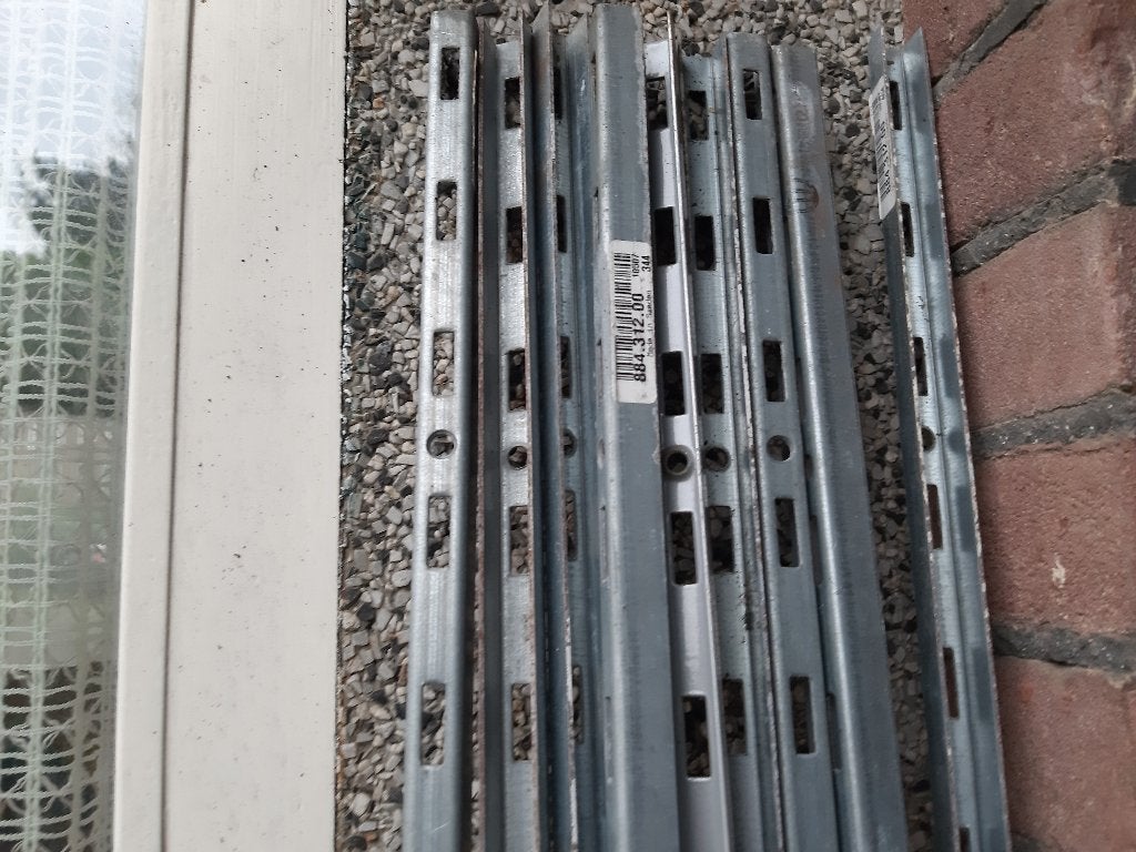 Wandrailsystemen, blank, enkel 180 cm en nog andere, Ophalen, Met plank(en), Wandrailsystemen, blank, enkel 180 cm, 50 tot 100 cm