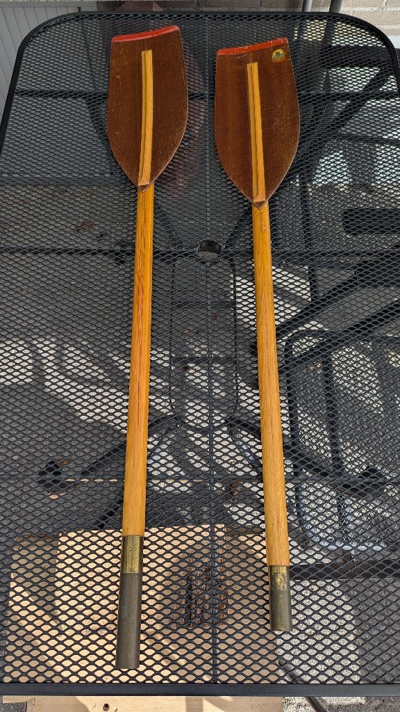 PGH Vereintes Schaffen-Wolfen Made in GDR houten peddels, Watersport en Boten, Ophalen, Dubbelbladige peddel