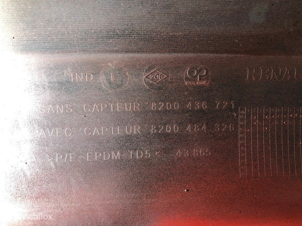 Achterbumper renault megane 8200436721 Origineel, Gebruikt, Ophalen of Verzenden, Achter, Bumper