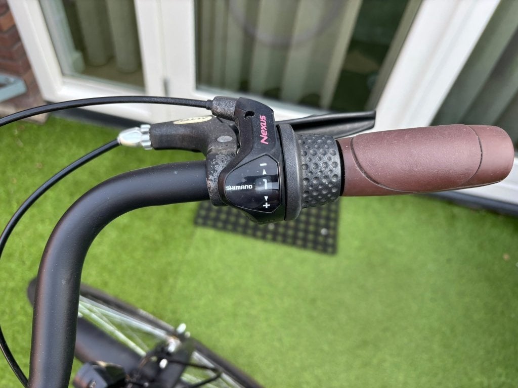 Foto 4 van Fiets Crown Rio Plus D53 stadsfiets – mat zwart maat 53