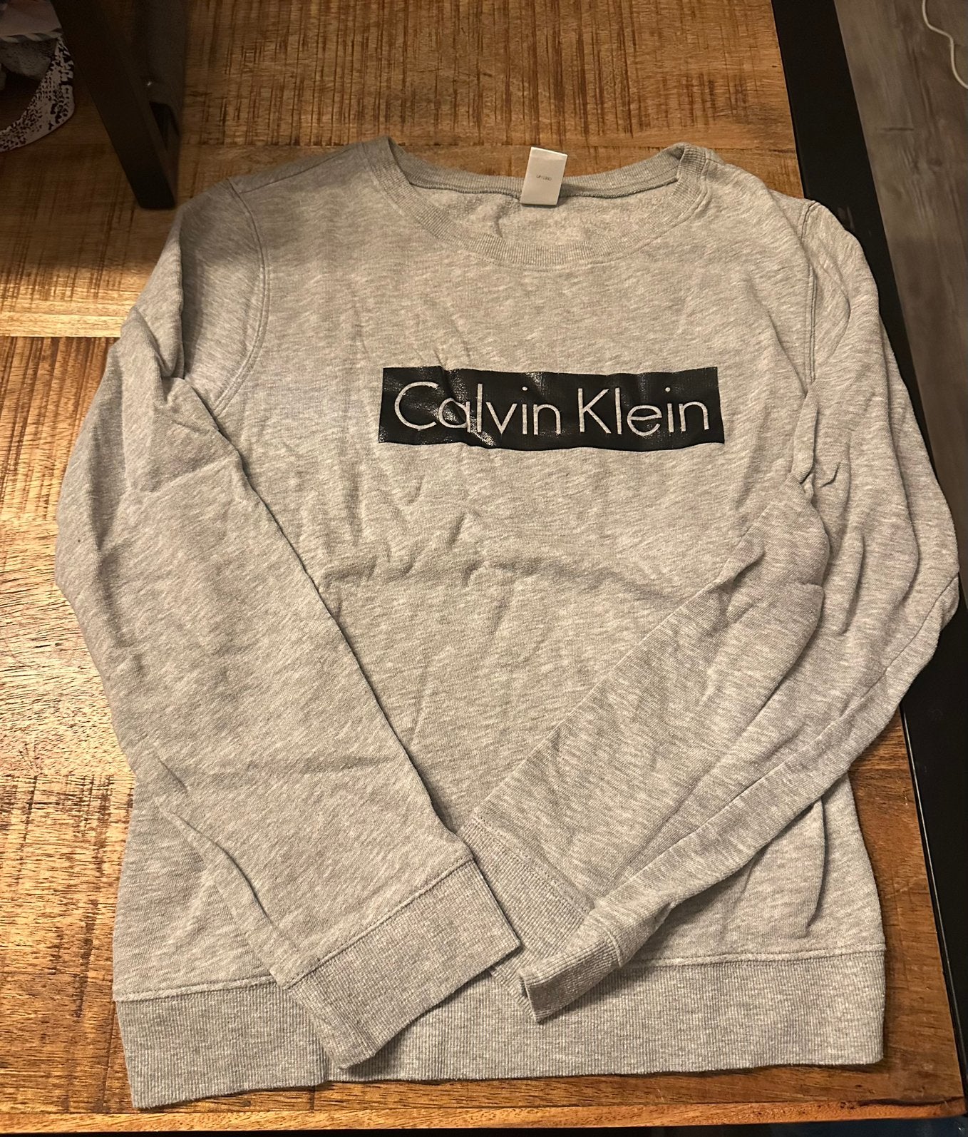 Grijze pyjama top van Calvin Klein - maat M, Kleding | Dames, Tops, Maat 38/40 (M), Ophalen of Verzenden, Zo goed als nieuw, Lange mouw