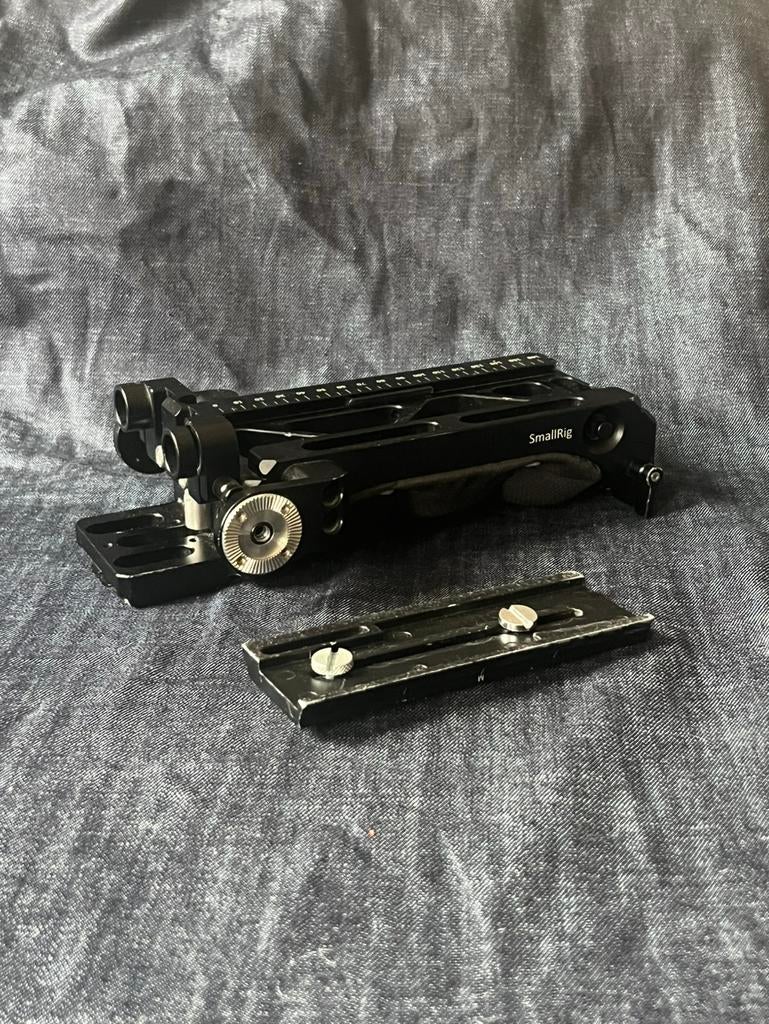 SmallRig 1954 VCT-14 Shoulder Plate, Ophalen of Verzenden, Gebruikt