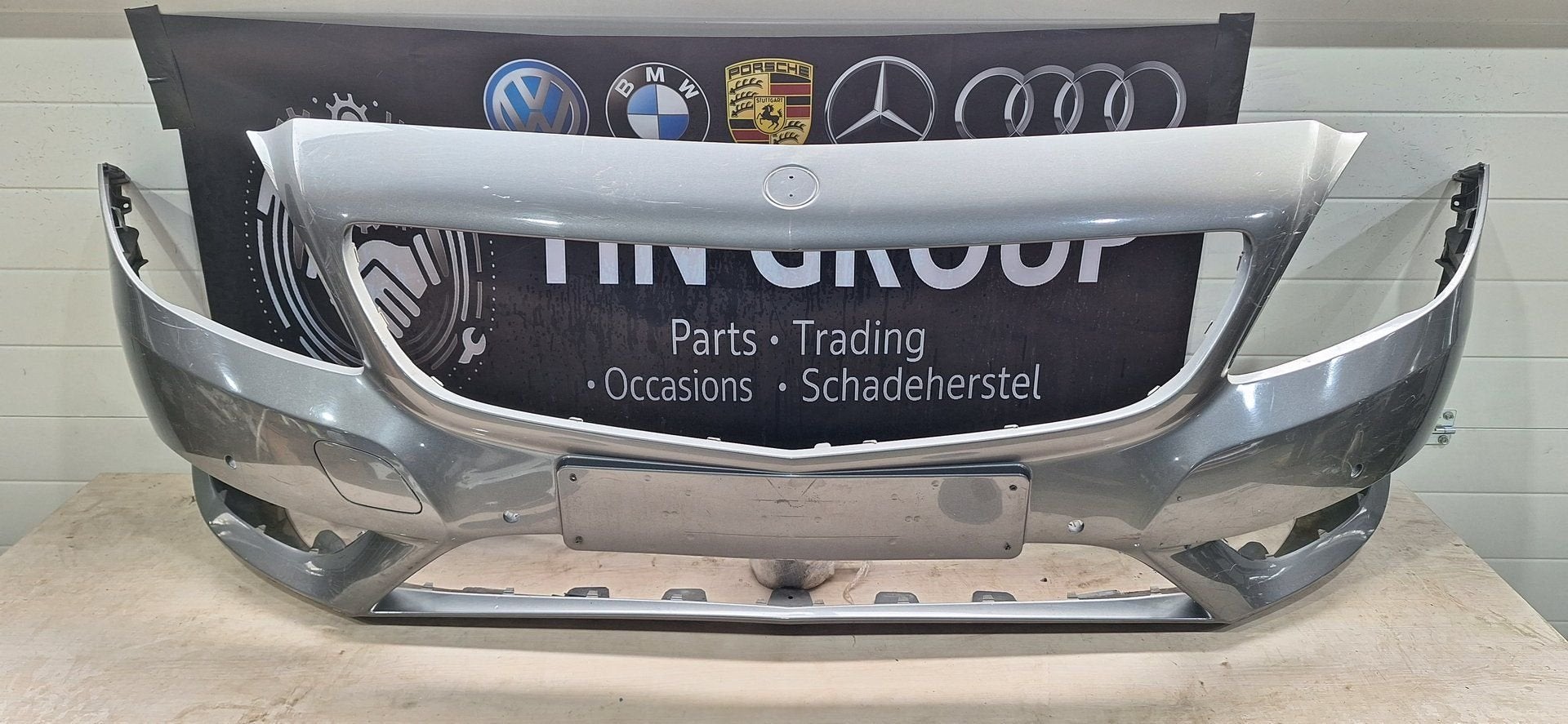 Mercedes-Benz C W205 Front bumper A2058801740, Gebruikt, -, Voor, Ophalen of Verzenden