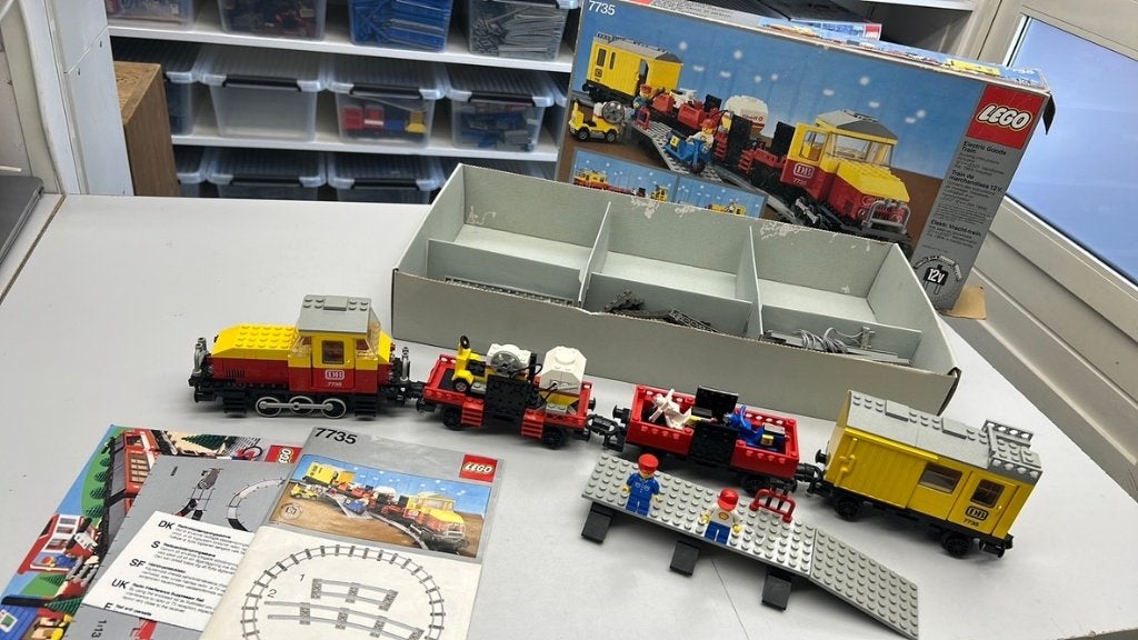 SB2637 Lego trein 7735 12v compleet met boekje + doos, Ophalen of Verzenden, Gebruikt