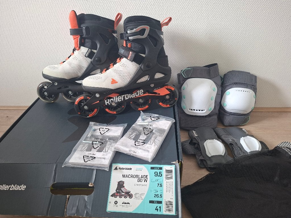 Rollerblade Skeelers 80W maat 41 + beschermers, Overige merken, Ophalen of Verzenden, Zo goed als nieuw, Inline skates 4 wielen