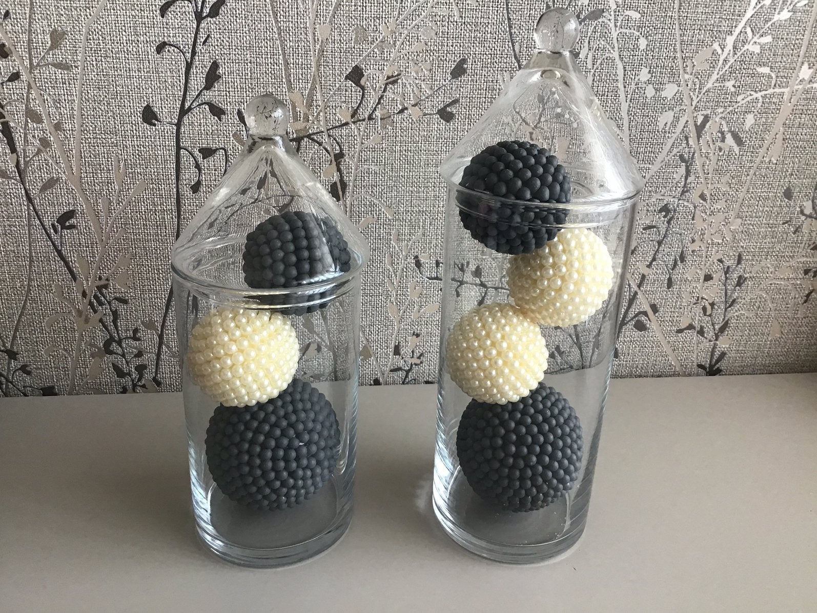 Glazen potten met deksel en sier ballen., Ophalen, Zo goed als nieuw