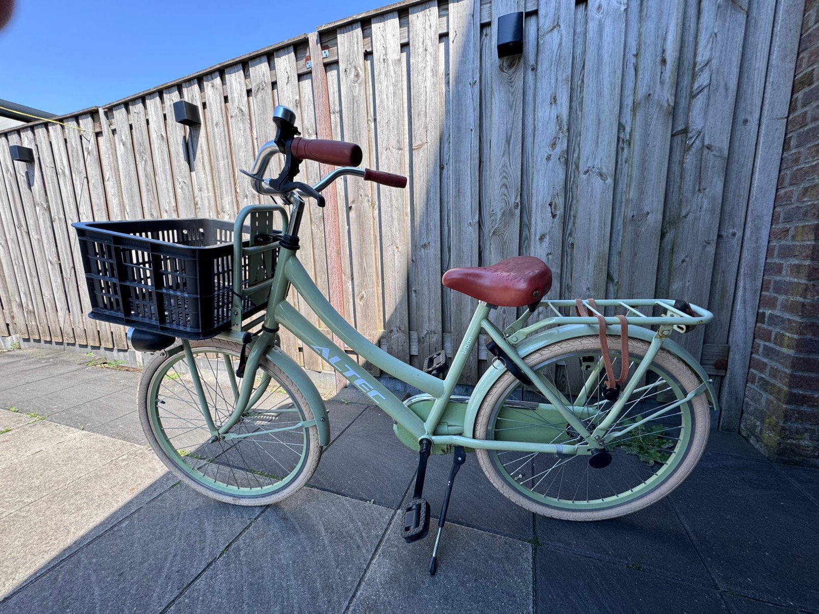 Altec 24 inch meisjesfiets, Ophalen, Zo goed als nieuw, 24 inch