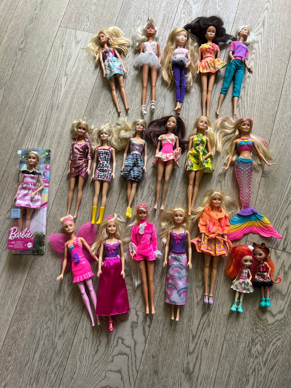 Giga pakket Barbies: Dreamtopia, Fashionista's & Zeemeermin, Kinderen en Baby's, Ophalen, Gebruikt, Barbie