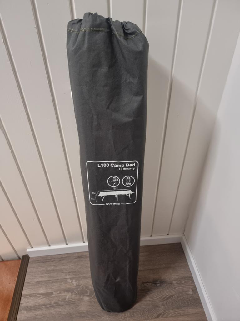 Quechua L100 Camp Bed, kampeerbed,  - Comfortabel en Compact, Ophalen, Zo goed als nieuw