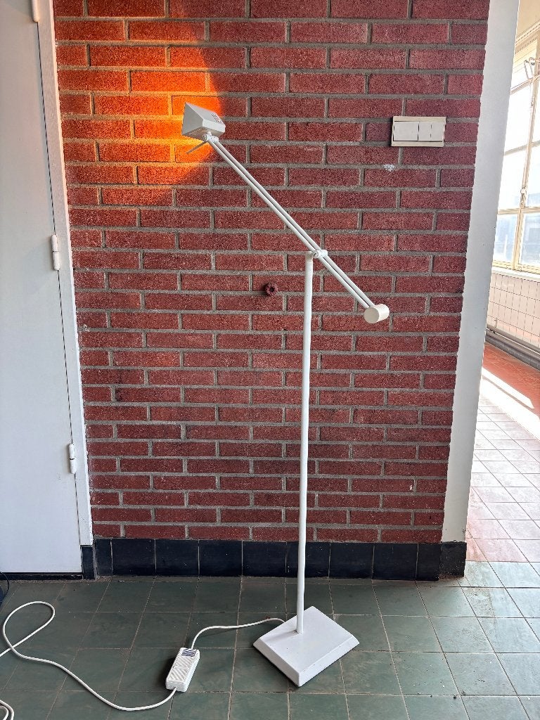 VERSTELBARE STAANDE LAMP WIT, Huis en Inrichting, Lampen | Vloerlampen, Gebruikt, 150 tot 200 cm, Metaal, Overige materialen, Overige fittingen