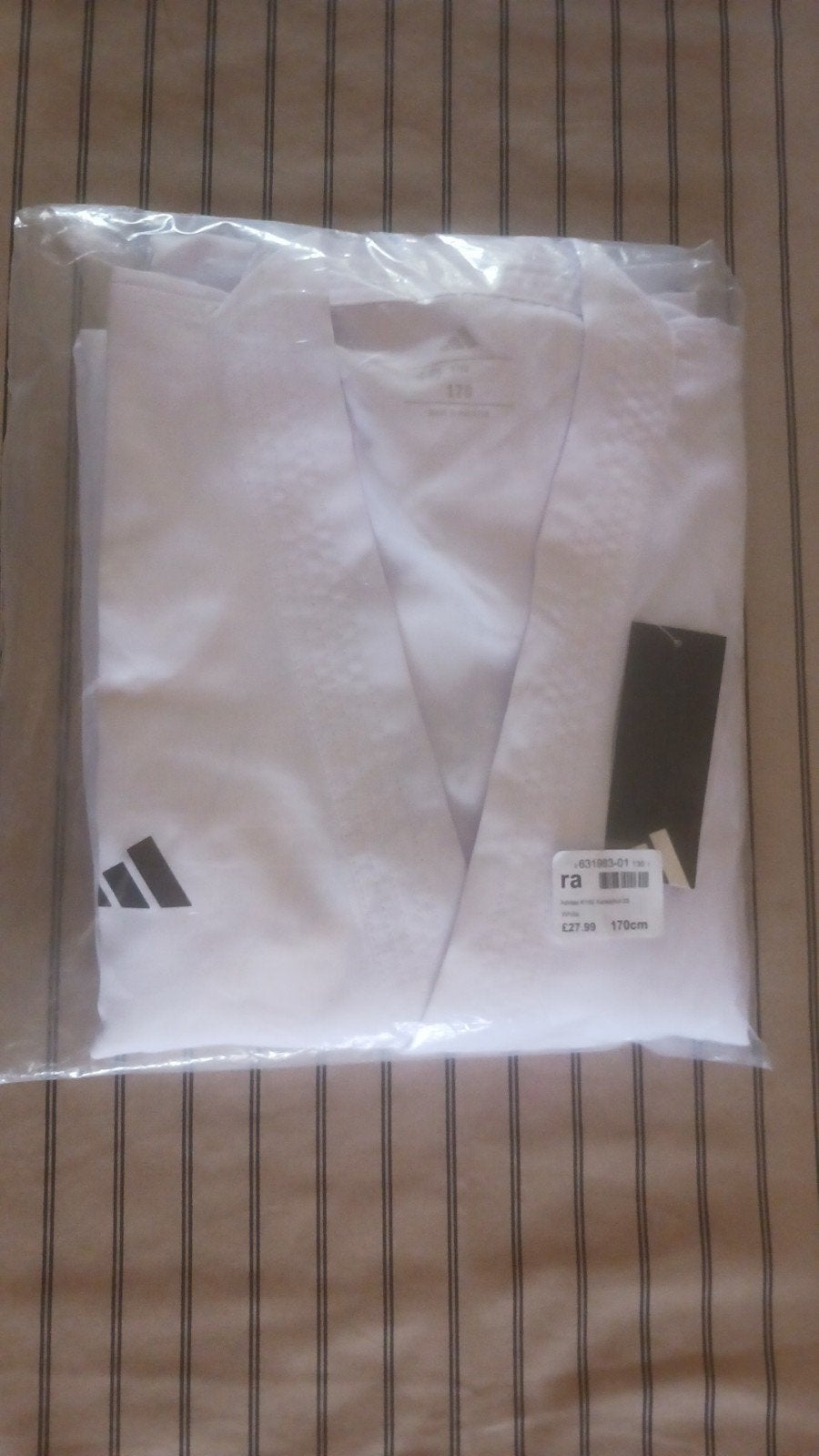 Adidas Karatepak - Maat 170 - Nieuw in verpakking, Karate, Nieuw, Vechtsportpak, Maat M