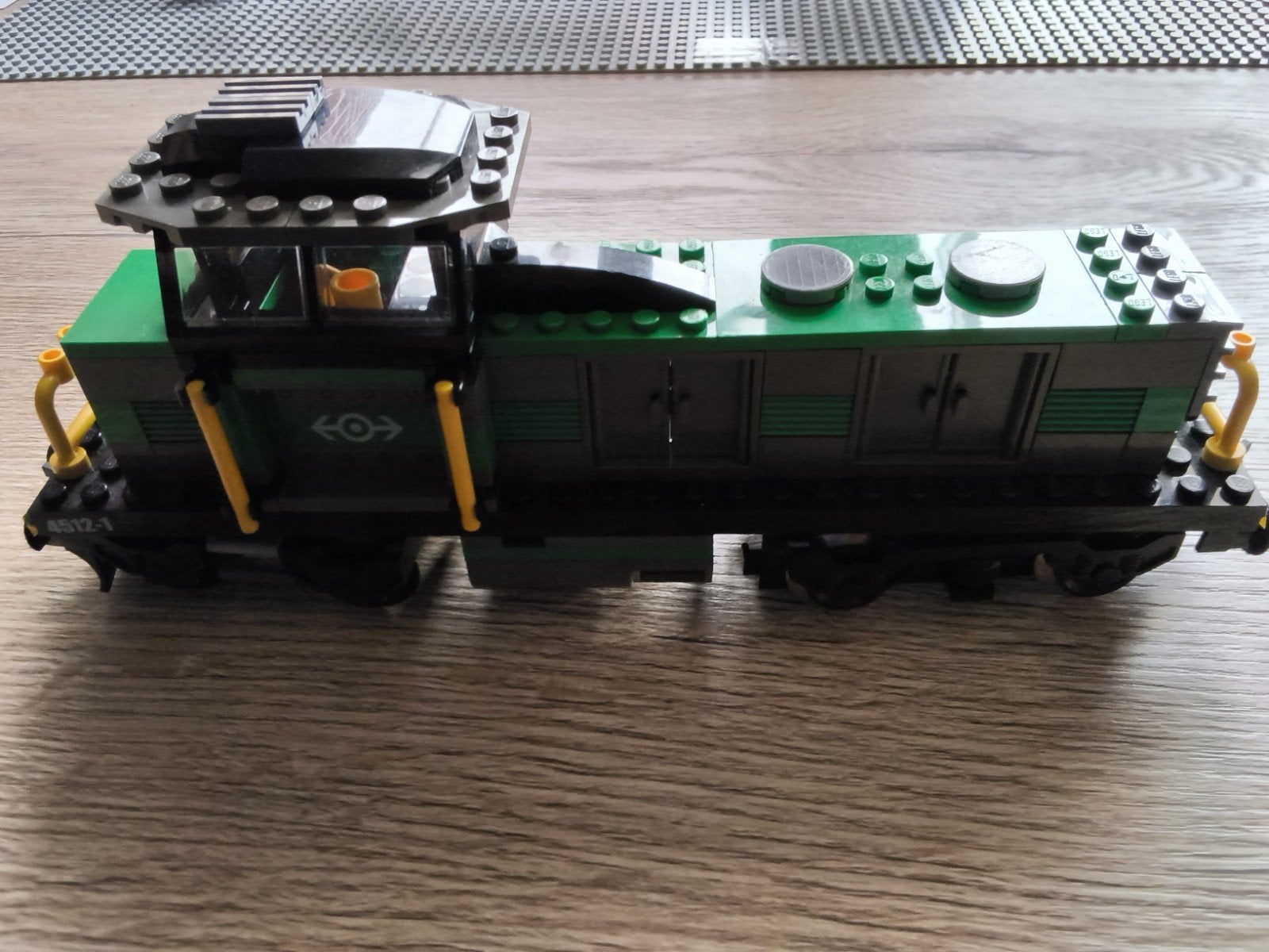 LEGO TREIN 4512 LOCOMOTIEF 9VOLT, Ophalen of Verzenden, Zo goed als nieuw, Lego