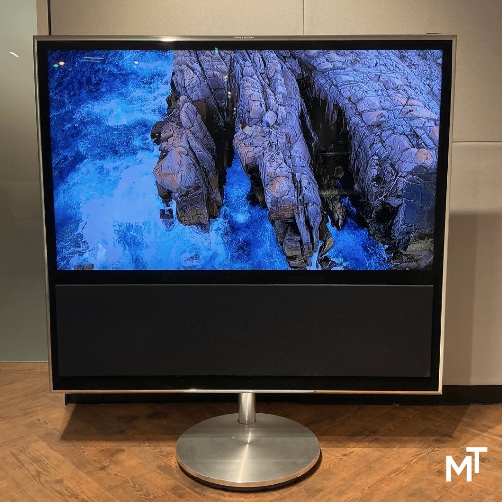 Bang & Olufsen Beovison 11-46 MK4 Incl. Floorstand., 120 Hz, Zo goed als nieuw, 100 cm of meer, Full HD (1080p)