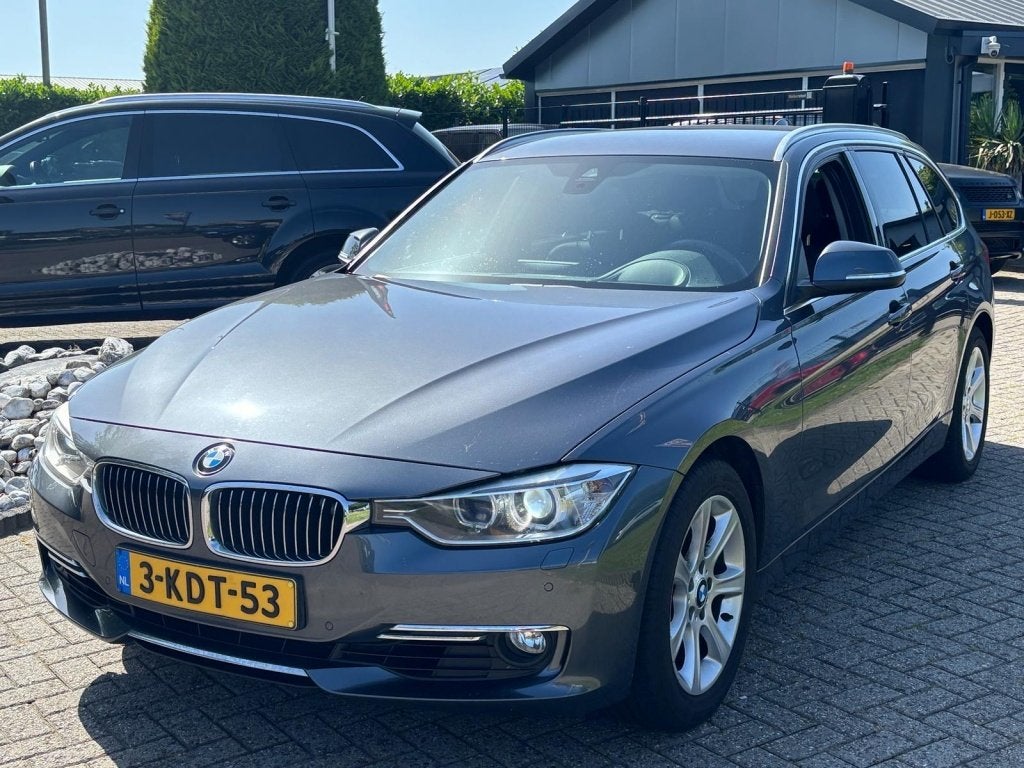 BMW 3 Serie Touring 320i High Exe Automaat 2013 Leer Xenon, Auto's, BMW, Automaat, Achterwielaandrijving, Gebruikt, Euro 6
