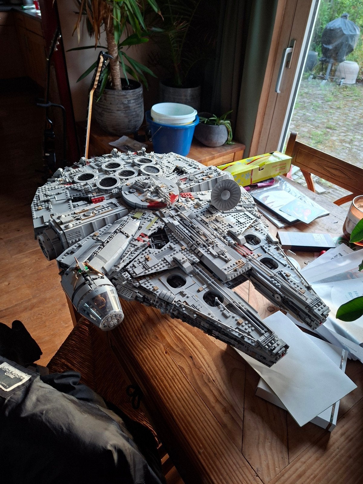 UCS Millennium Falcon (gebouwd, met beschadigde doos), Gebruikt, Star Wars, Lego, Ophalen of Verzenden