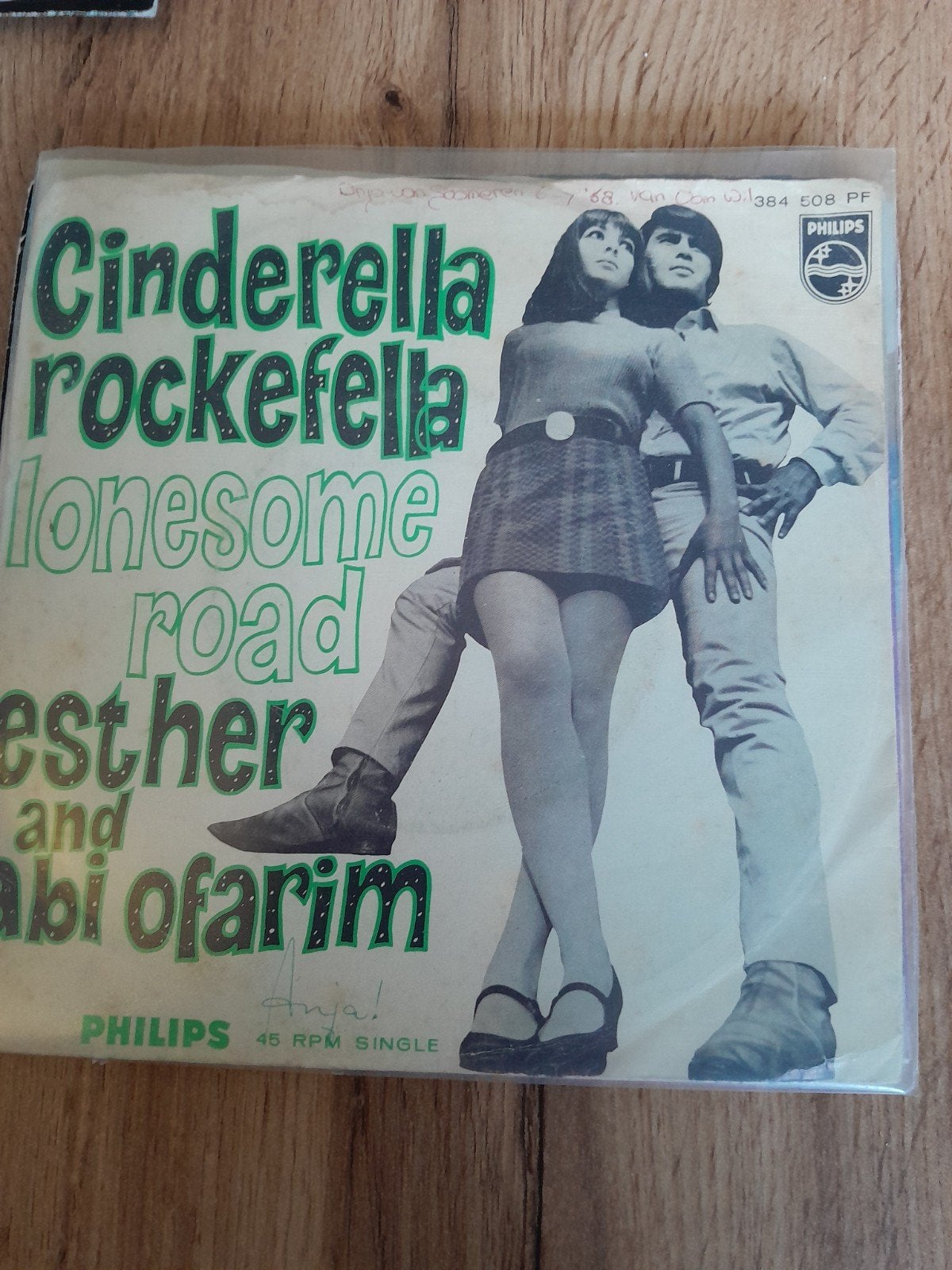 Esther ofarim and abi ofarim 7inch cinderella rockefella, Ophalen of Verzenden, Zo goed als nieuw, Pop