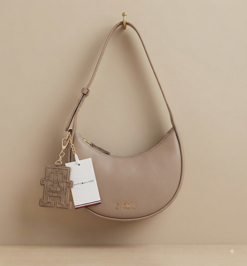 Tommy hilfiger zadeltas hobo leer, Ophalen of Verzenden, Nieuw, Beige, Schoudertasje