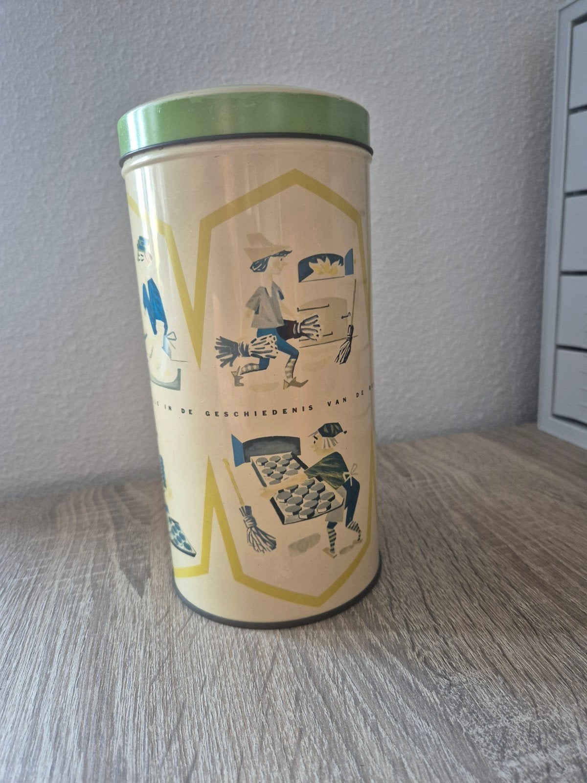 Vintage Hille beschuit blik - Decoratief en zeldzaam, Ophalen of Verzenden