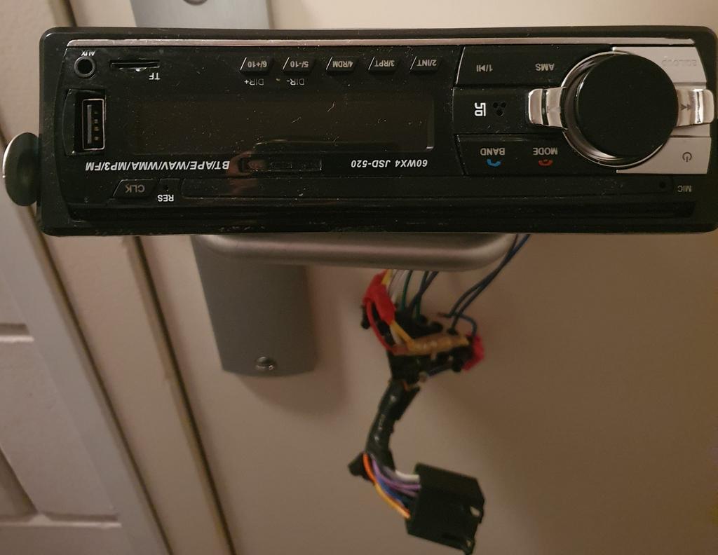 Auto radio, Ophalen, Zo goed als nieuw