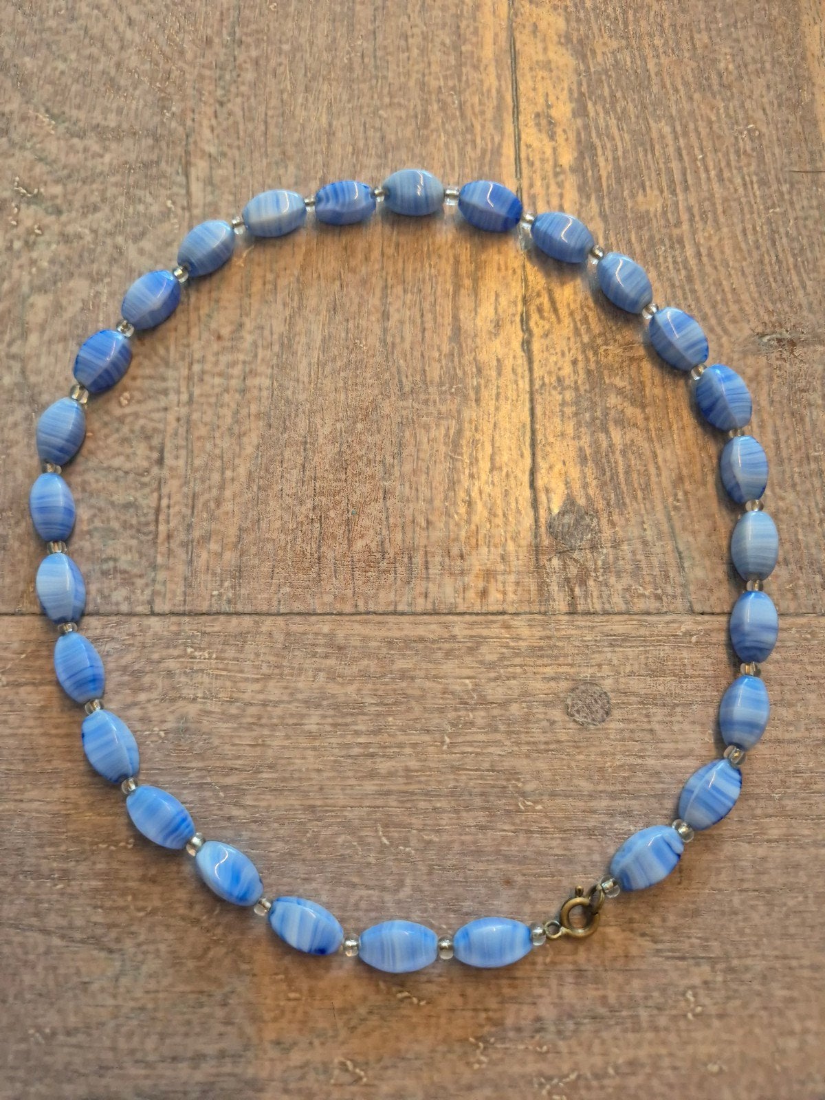 halsketting blauw met sluiting vintage jaren 60, Ophalen of Verzenden, Zo goed als nieuw