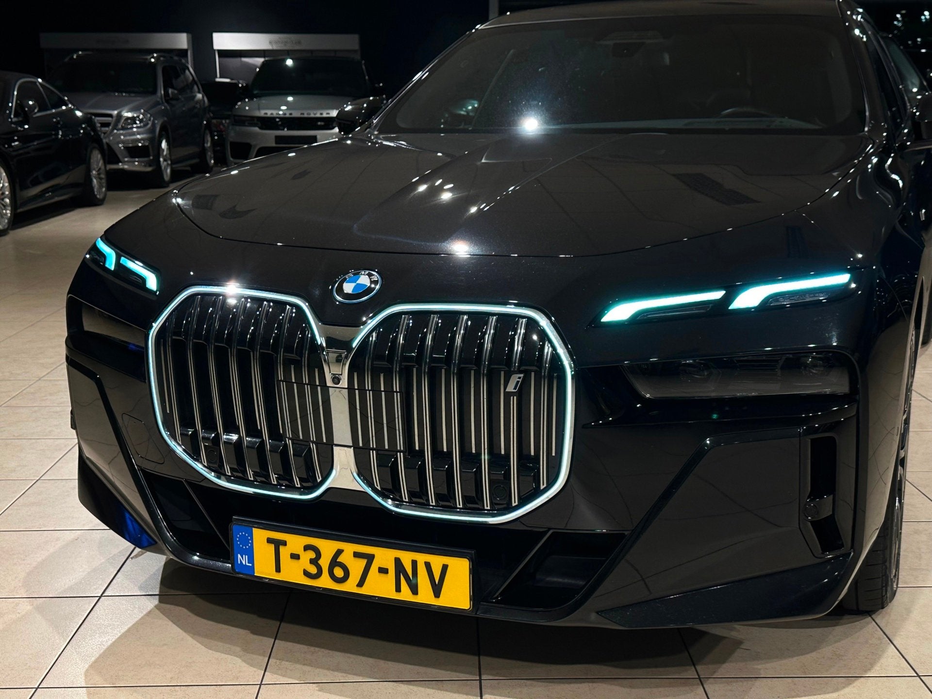 BMW I7 XDrive60 106 kWh/BTW|NAP|MASSAGE|PANO|SKYLOUNGE|VOLL, Auto's, Automaat, Dealer onderhouden, Gebruikt, 2000 kg