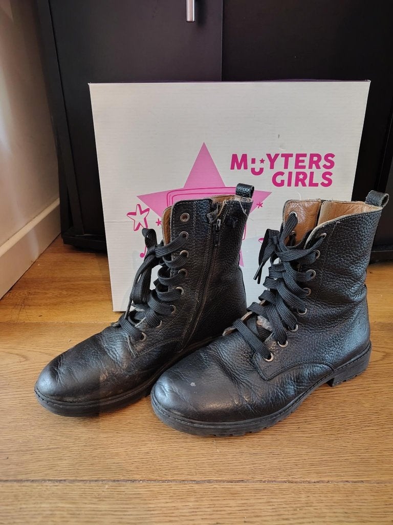 Stoere meiden schoenen van Muyters maat 36., Gebruikt, Meisje, Schoenen, Ophalen of Verzenden