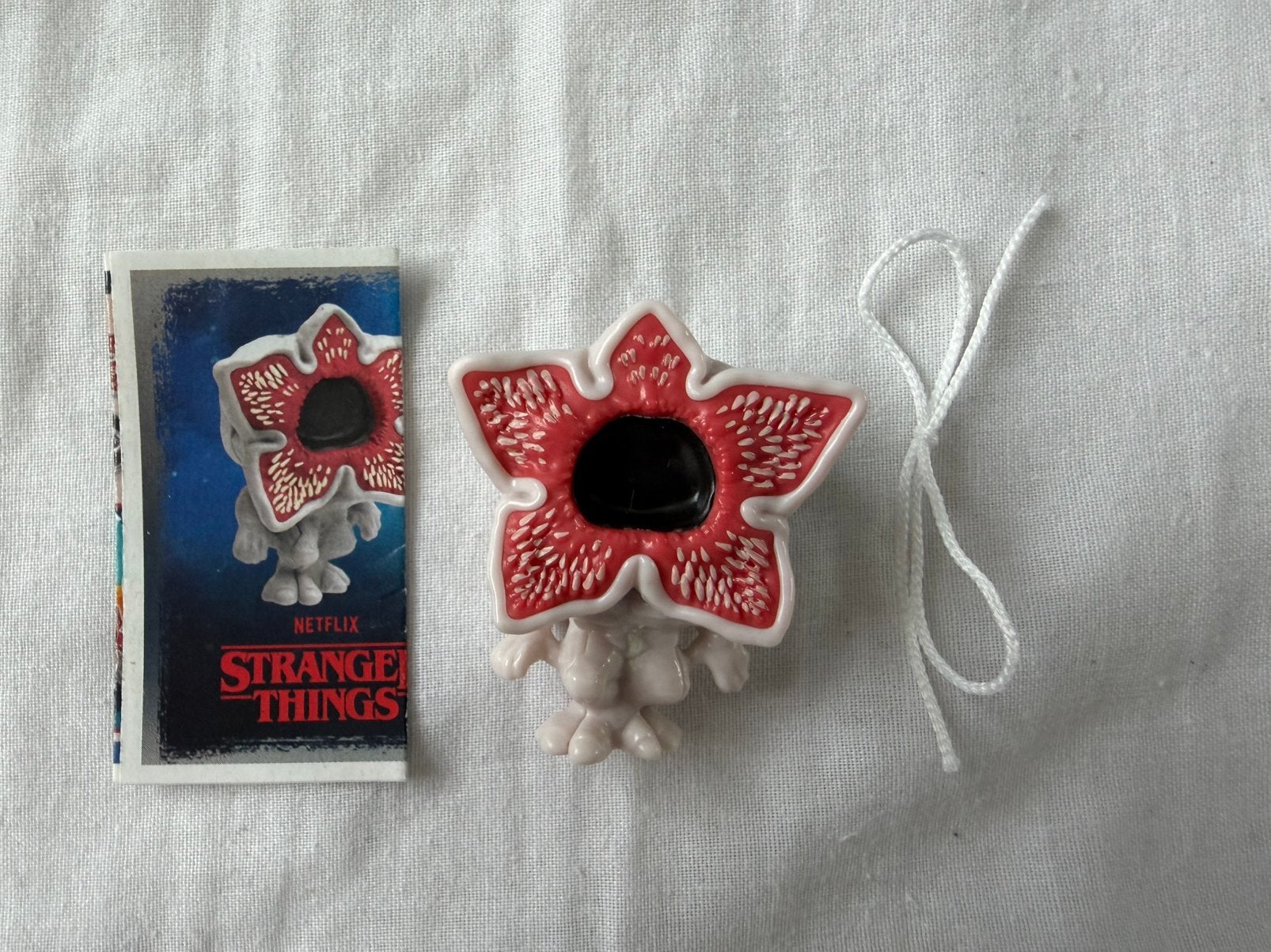 Demogorgon stranger things kinder joy, Verzamelen, Ophalen of Verzenden