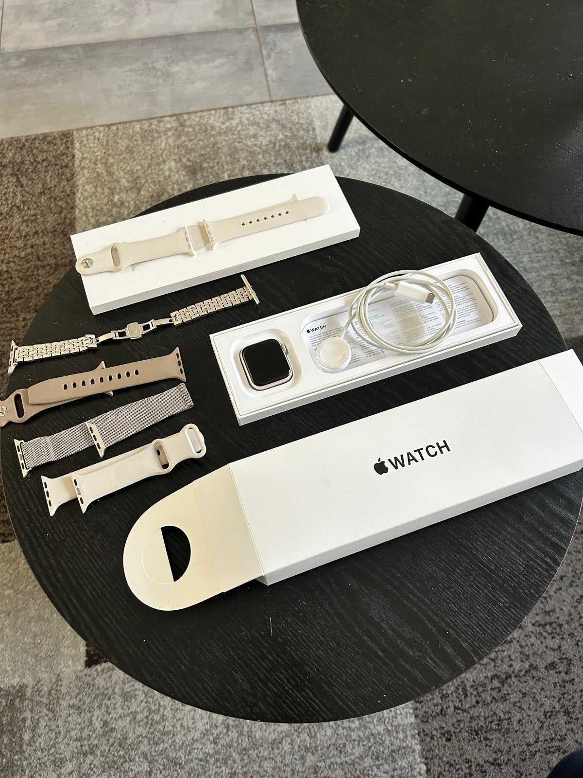 Apple Watch SE (Gen 2) 40mm Starlight met extra bandjes, Wit, IOS, Ophalen of Verzenden, Zo goed als nieuw