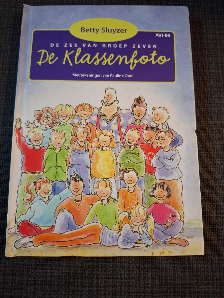 Betty Sluyzer - De Klassenfoto, Ophalen of Verzenden, Zo goed als nieuw, Fictie