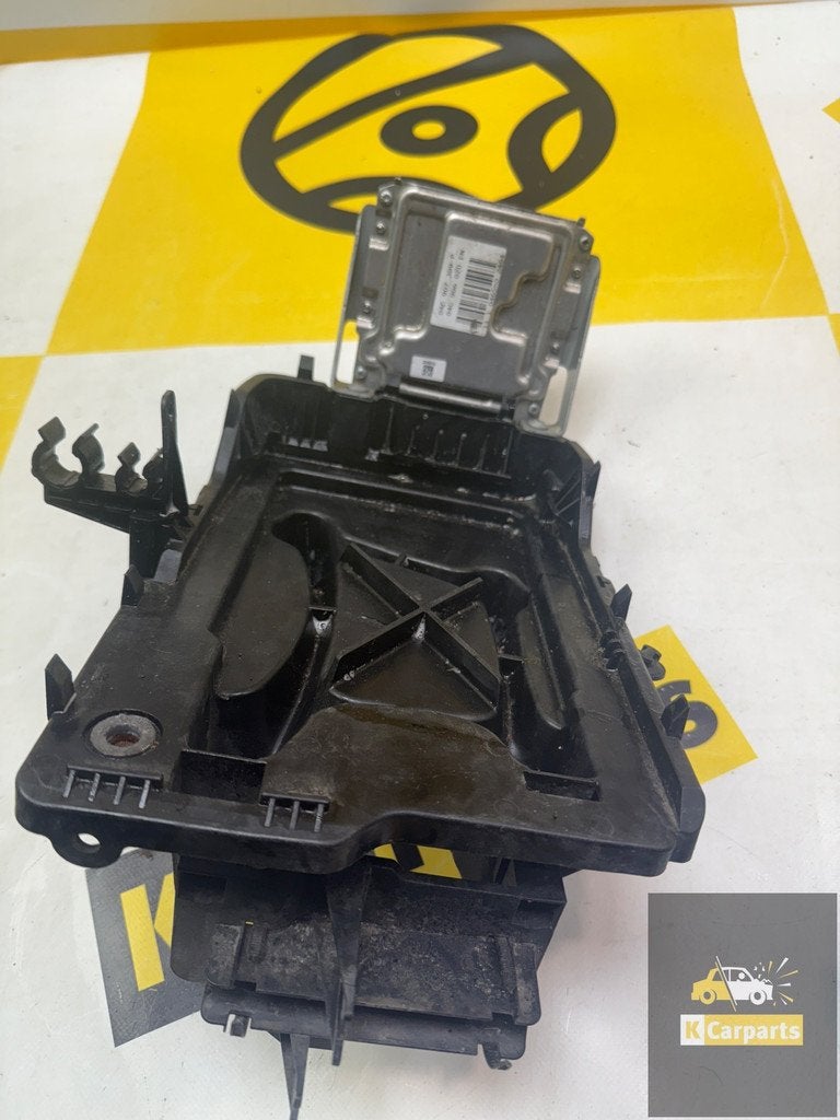 Vw up Accubak 1S0915331D, Gebruikt, Volkswagen, Volkswagen AG, Berliner Ring 2
38440  Wolfsburg, DE