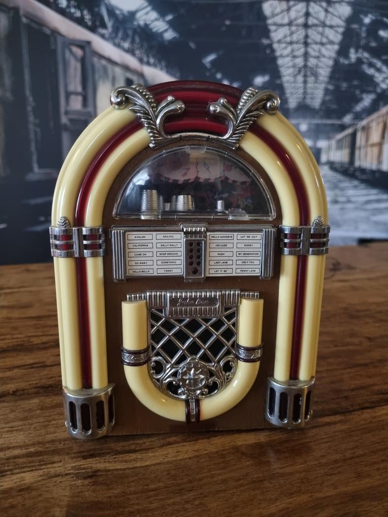 Schattige mini Jukebox Decoratie - Retro Stijl, Verzamelen, Automaten | Jukeboxen, Ophalen of Verzenden, Gebruikt, 1970 tot heden