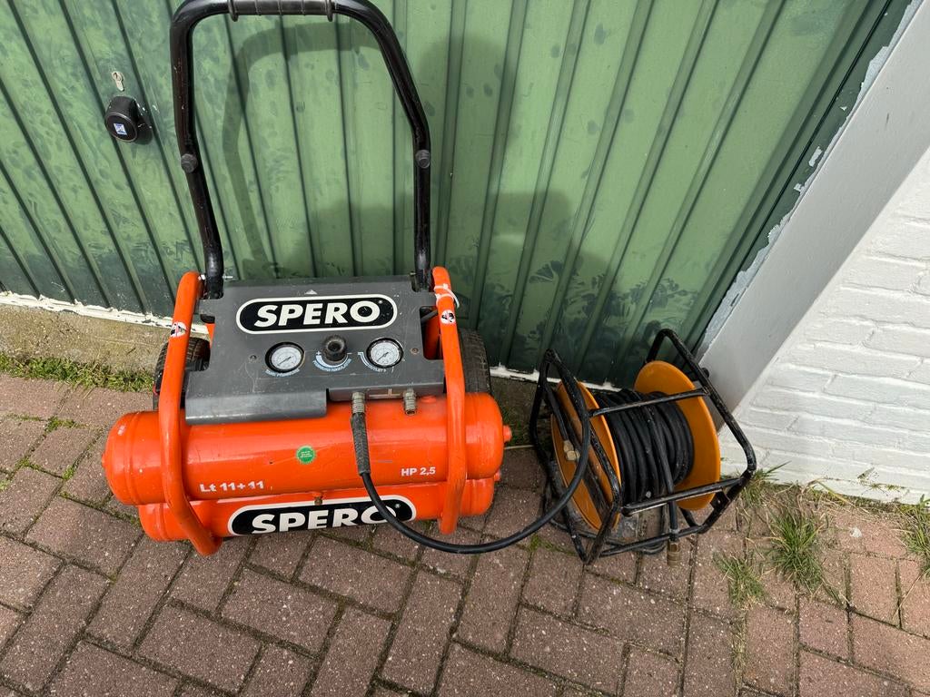 Spero Compressor HP 2.5 met luchtslang op haspel, Doe-het-zelf en Verbouw, Gebruikt, 6 tot 10 bar, Ophalen of Verzenden, 25 tot 100 liter