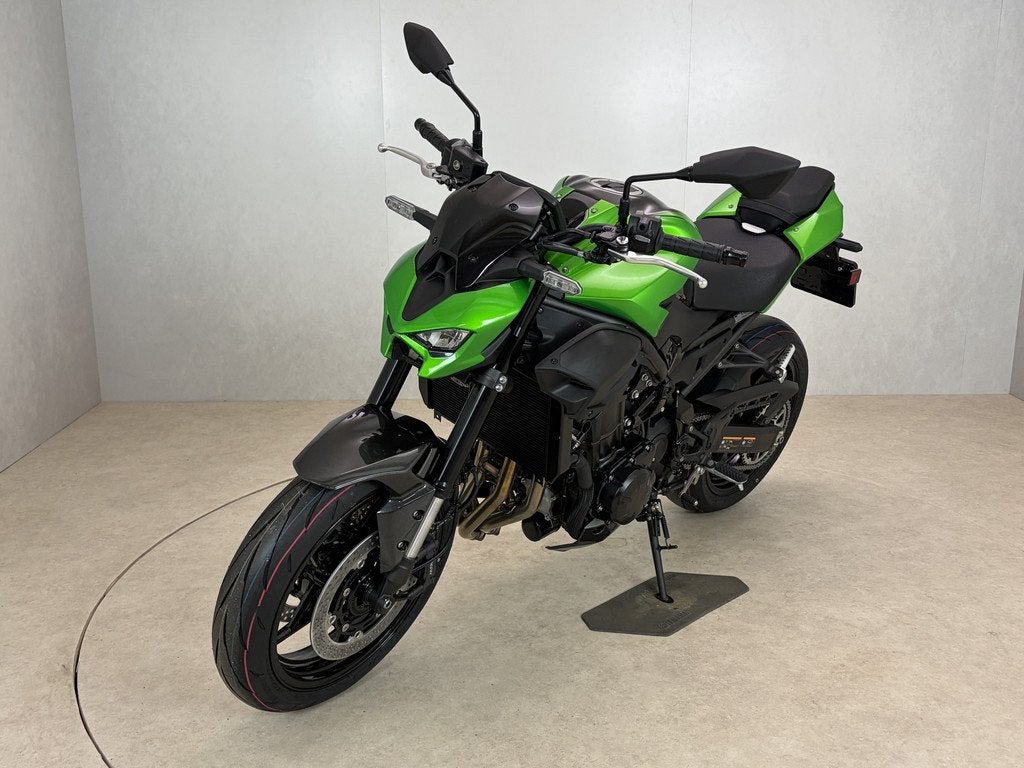 Kawasaki Z 900 (bj 2026), Bedrijf, Info@kawasaki.nl, Meer dan 35 kW, Jacobus Spijkerdreef 1-3
2132 PZ  Hoofddorp, NL