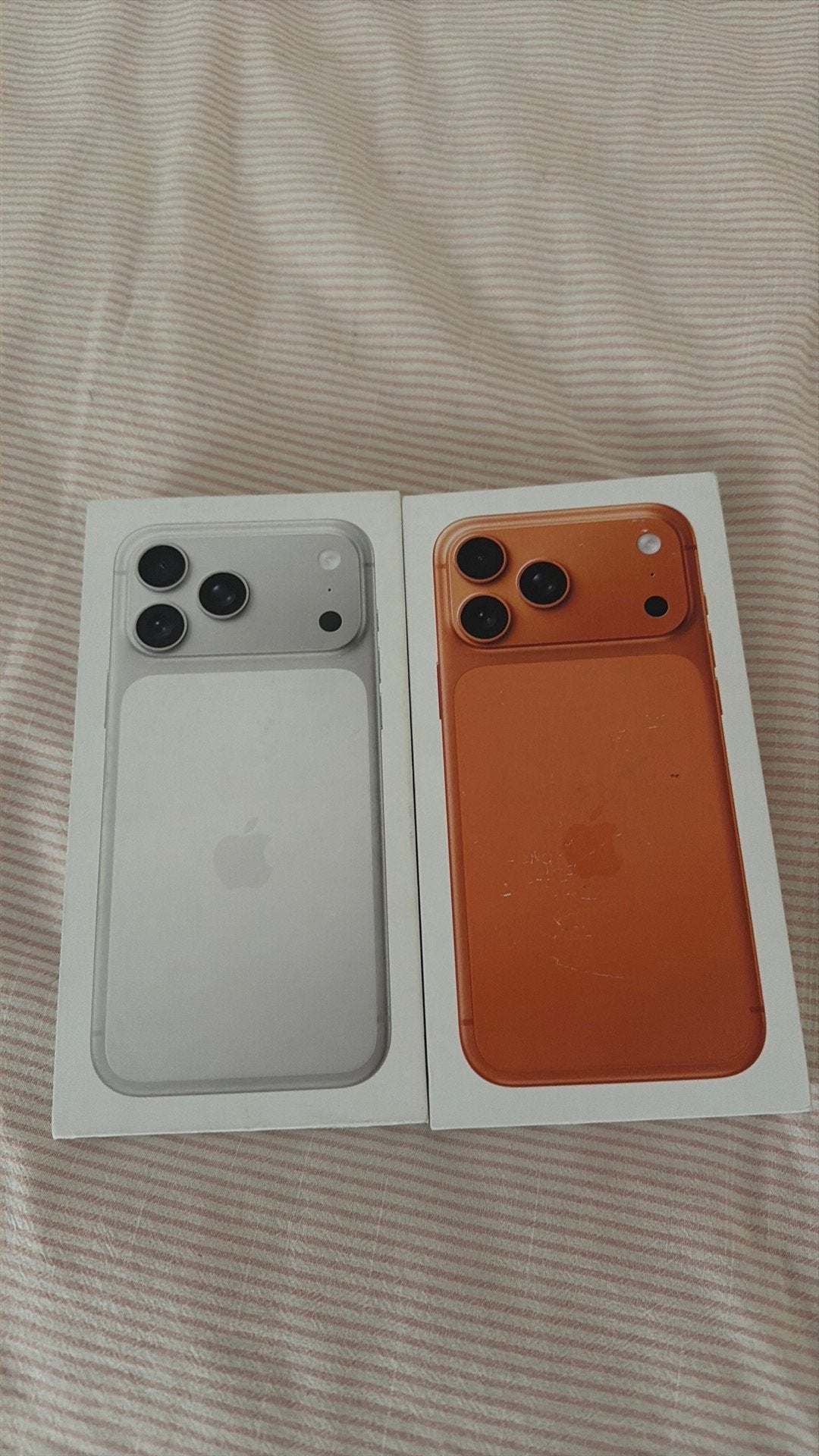Iphone 17 pro max 256gb SEALED silver en orange, Ophalen of Verzenden, Zo goed als nieuw, Overige typen
